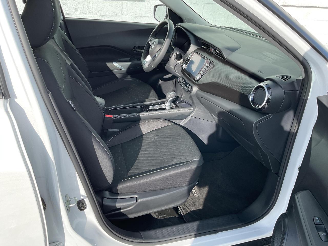 2024 Nissan Kicks SV 4dr Front-Wheel Drive Photo