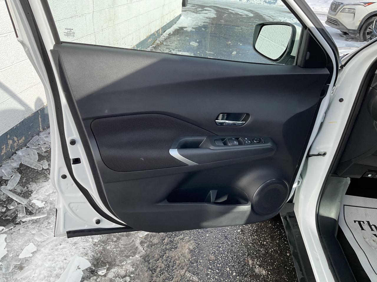 2024 Nissan Kicks SV 4dr Front-Wheel Drive Photo