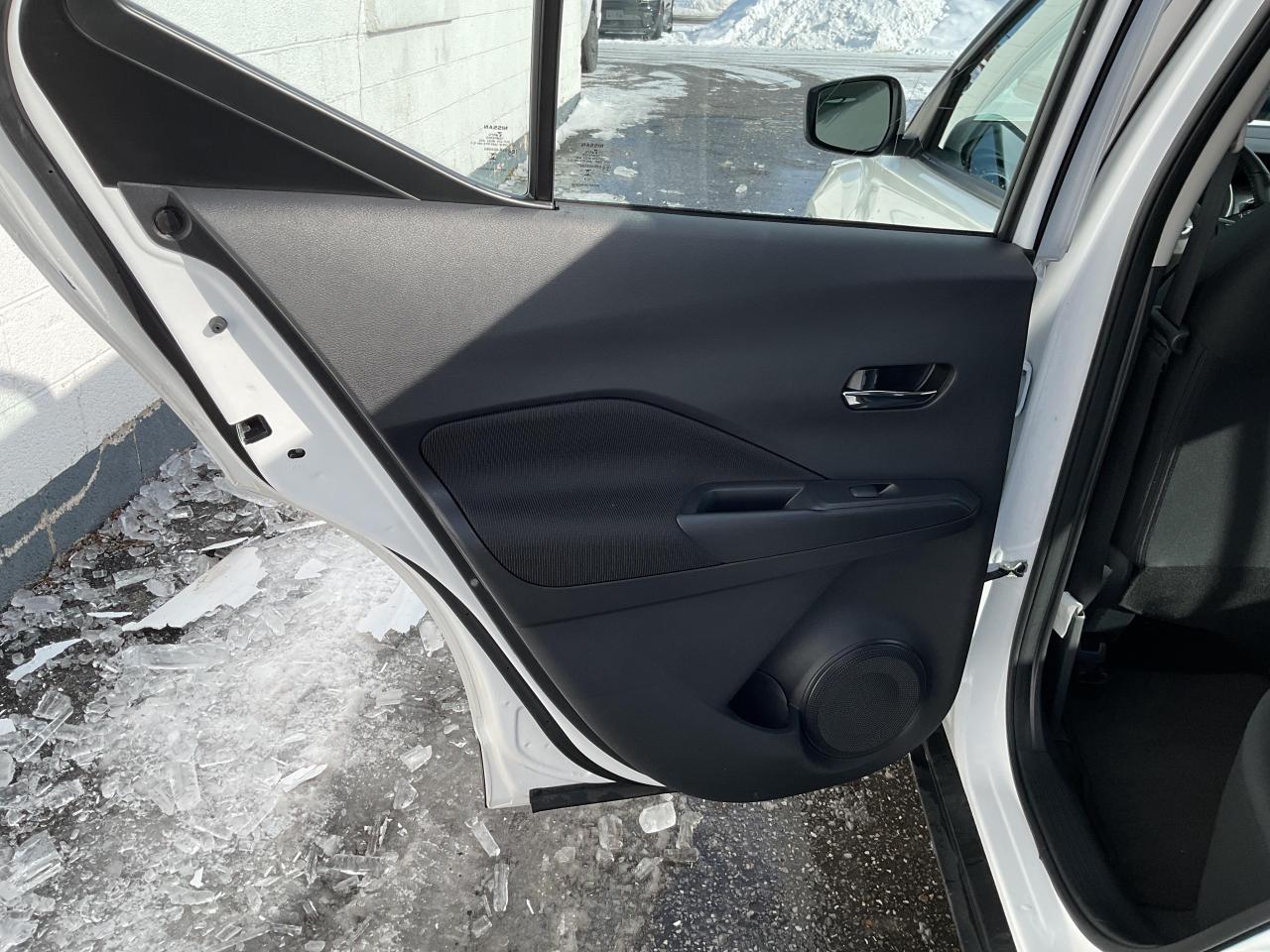 2024 Nissan Kicks SV 4dr Front-Wheel Drive Photo