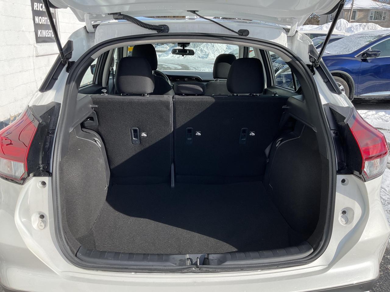 2024 Nissan Kicks SV 4dr Front-Wheel Drive Photo