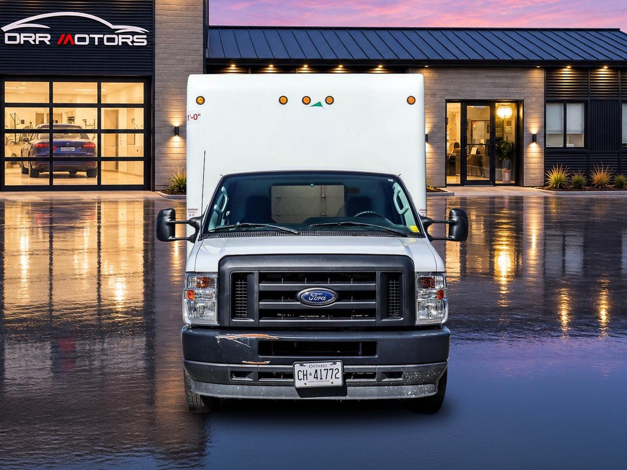 2023 Ford E-450 Cutaway Base SD Chassis 176 in. WB DRW Photo