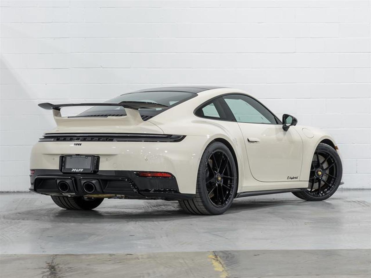 2026 Porsche 911  Photo