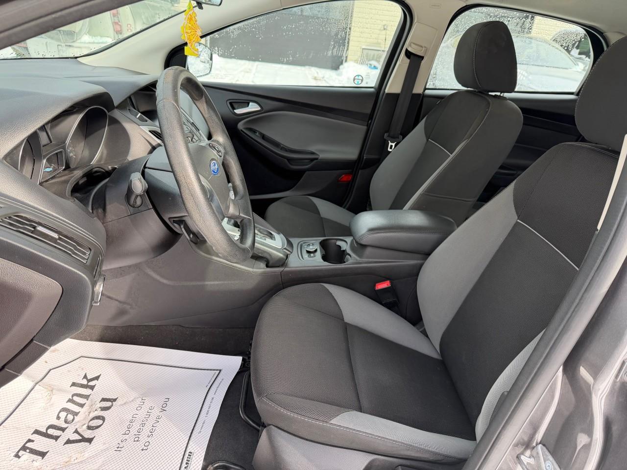 2014 Ford Focus SE 4dr Hatchback Photo