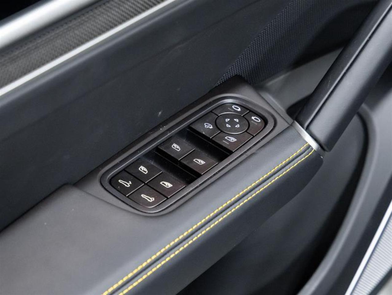 2026 Porsche Cayenne  Photo