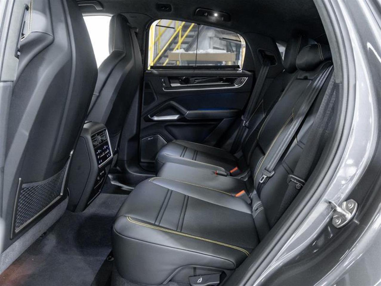 2026 Porsche Cayenne  Photo