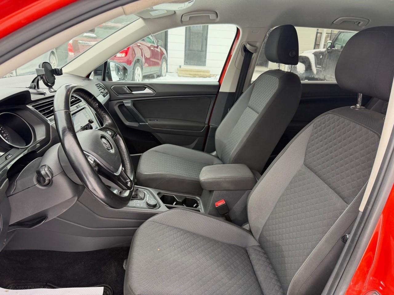 2018 Volkswagen Tiguan Trendline 4dr All-wheel Drive 4MOTION Photo