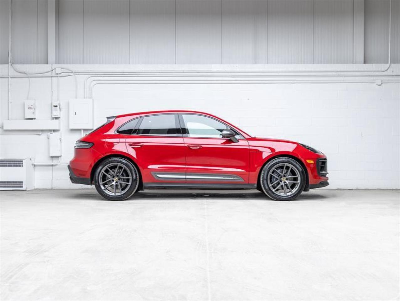 2025 Porsche Macan  Photo