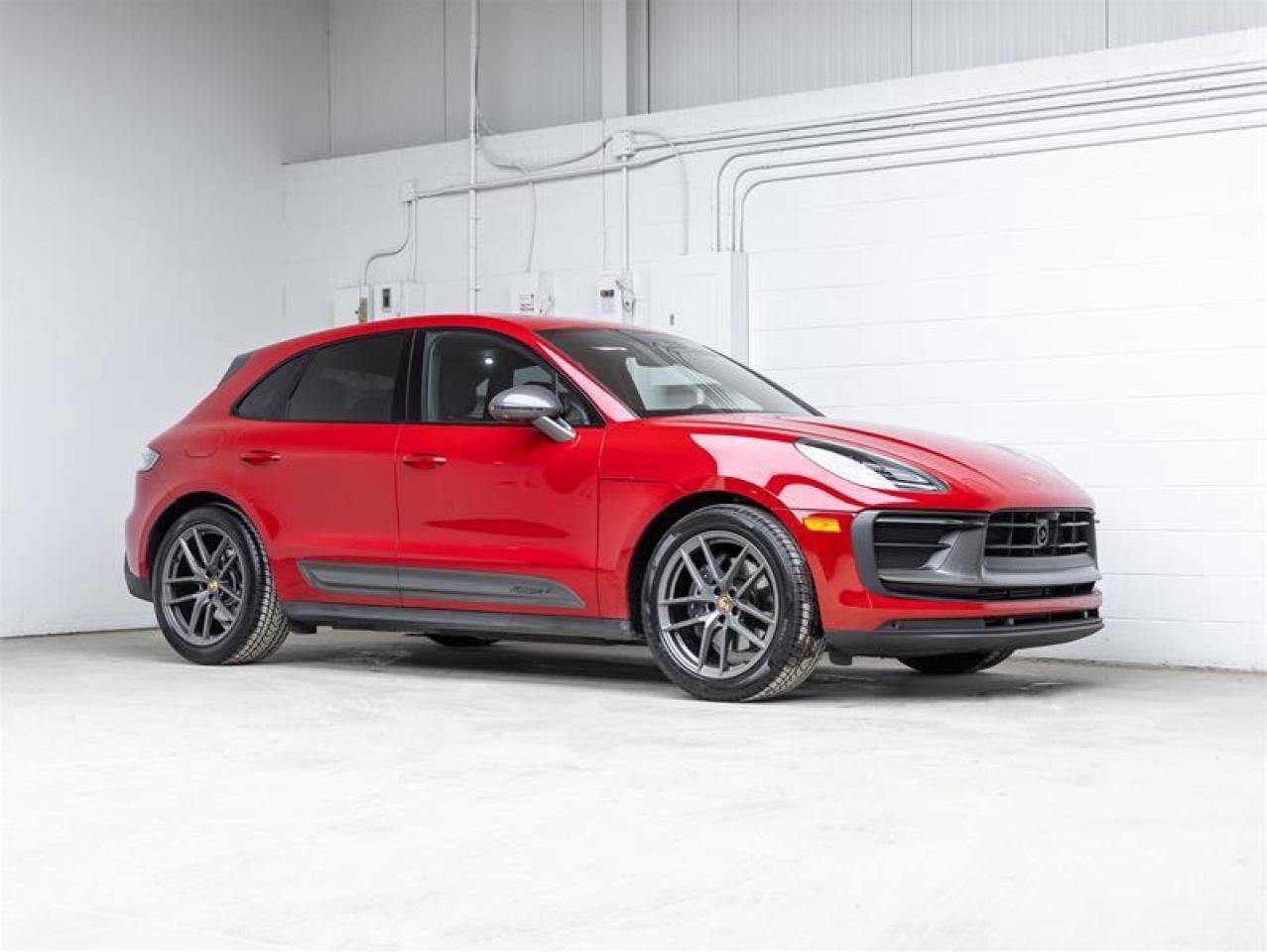 2025 Porsche Macan  Photo