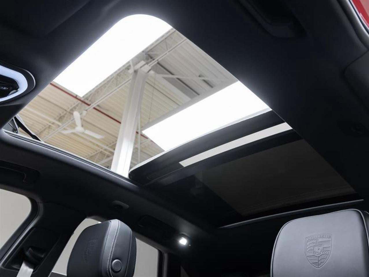 2025 Porsche Macan  Photo