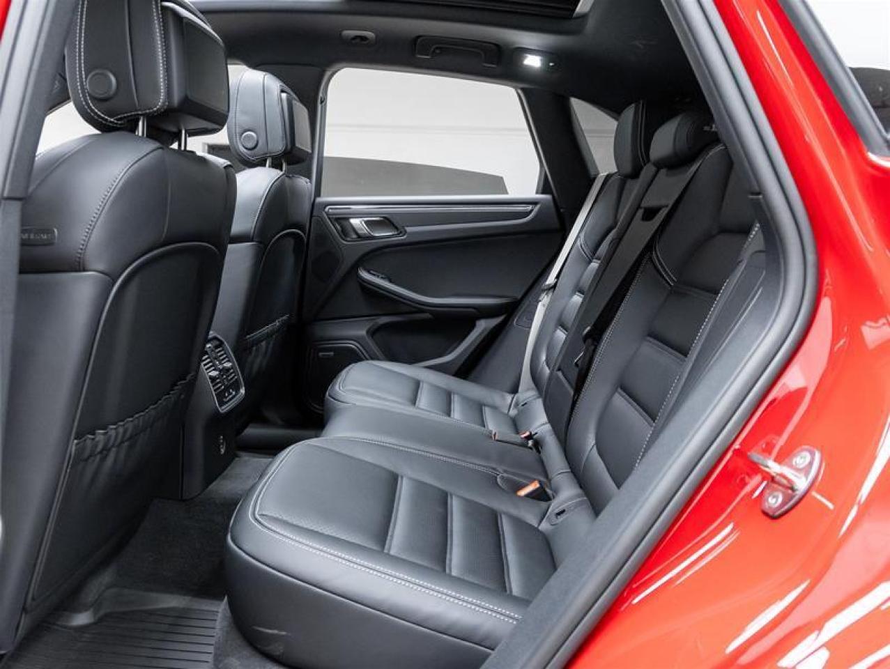 2025 Porsche Macan  Photo