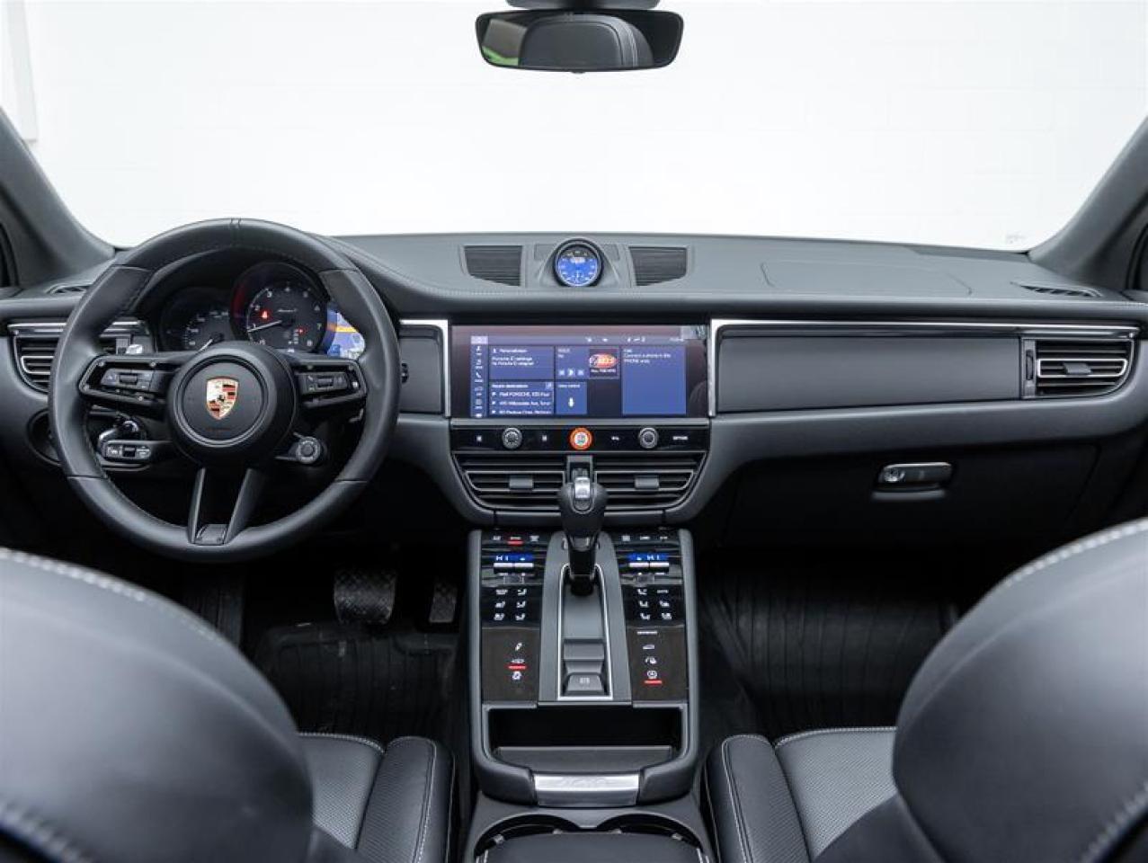 2025 Porsche Macan  Photo