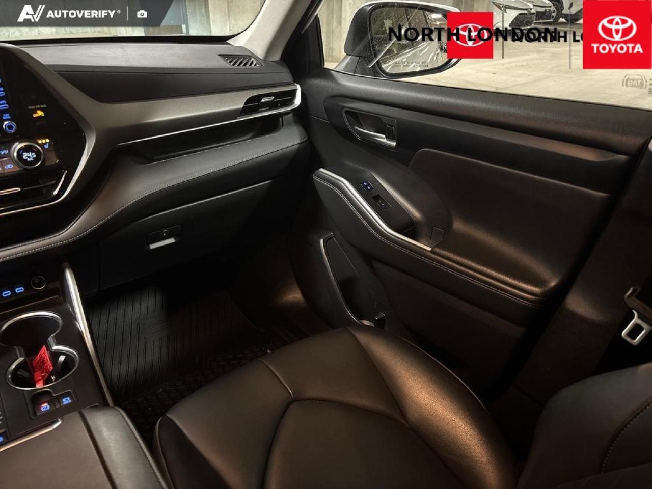 2022 Toyota Highlander XLE 4dr All-wheel Drive Photo