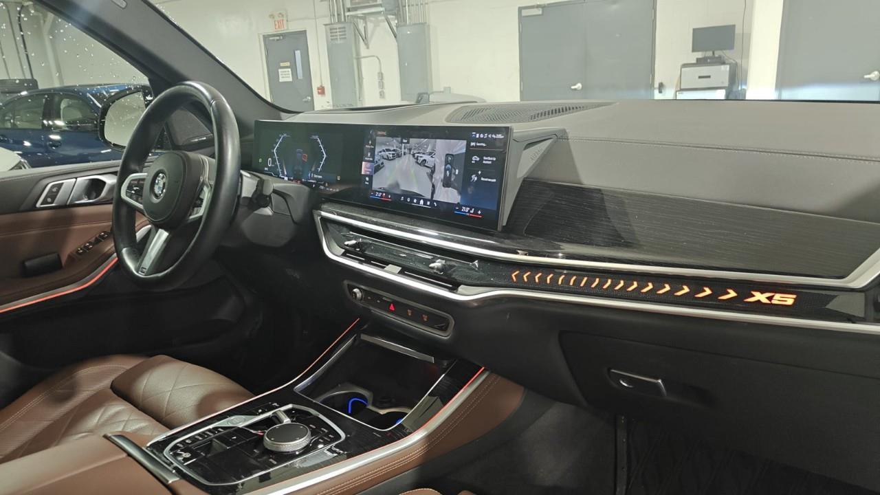 2024 BMW X5 xDrive40i 4dr All-Wheel Drive Sports Activity Vehicle Photo