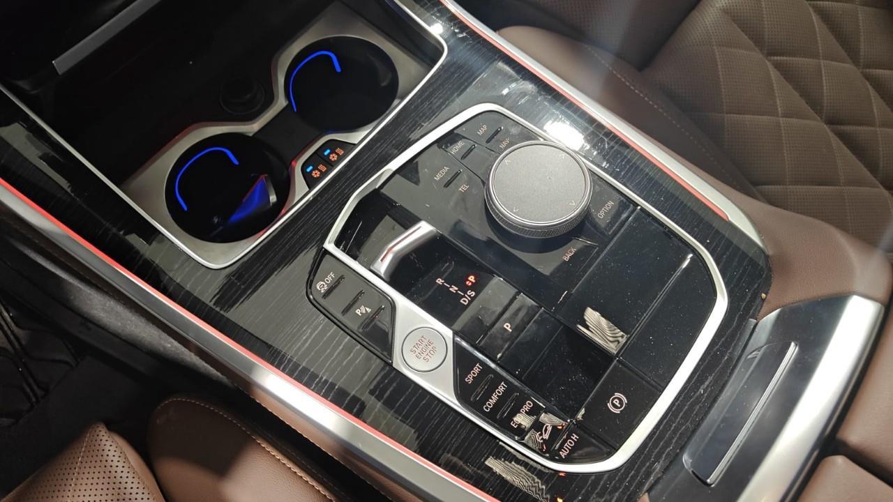 2024 BMW X5 xDrive40i 4dr All-Wheel Drive Sports Activity Vehicle Photo