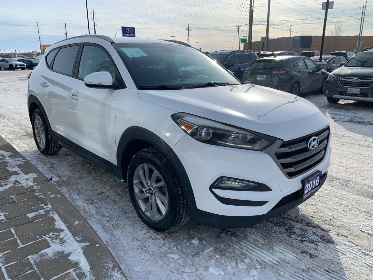 2016 Hyundai Tucson Premium 2.0 (A6) 4dr All-Wheel Drive Photo
