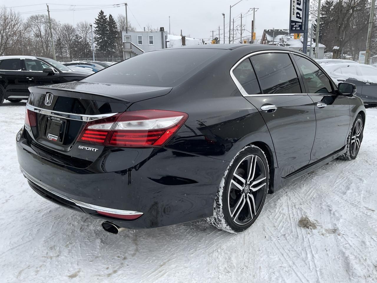 2017 Honda Accord Sport - SUNROOF! BACK-UP/BLIND-SPOT CAM! CAR PLAY! Photo