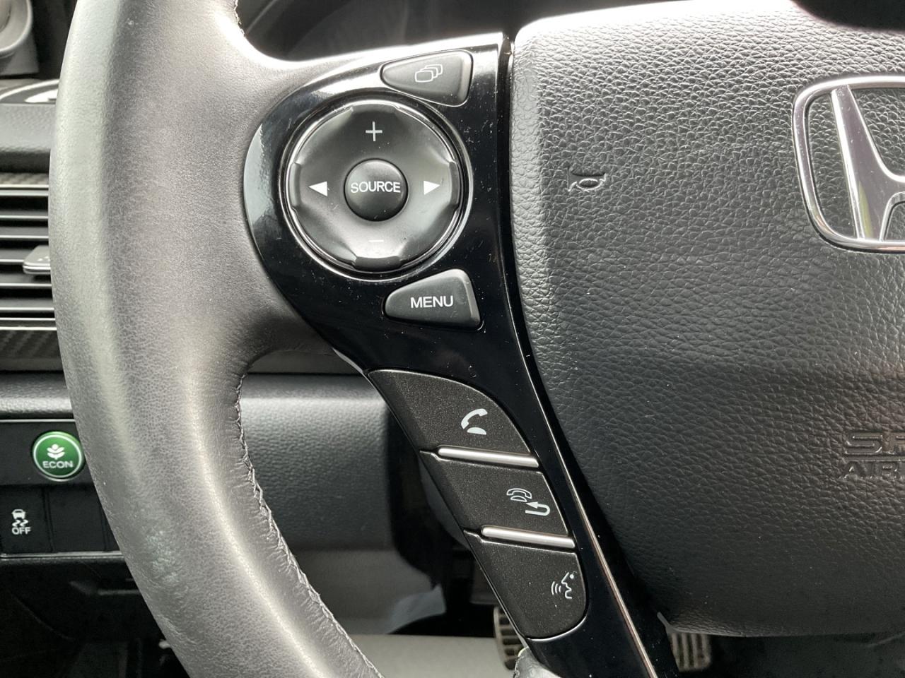 2017 Honda Accord Sport - SUNROOF! BACK-UP/BLIND-SPOT CAM! CAR PLAY! Photo
