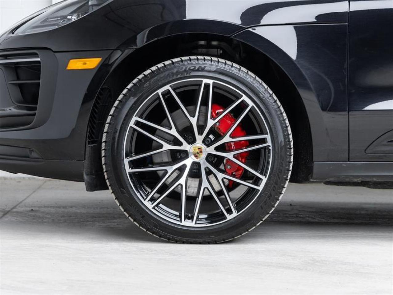 2025 Porsche Macan  Photo