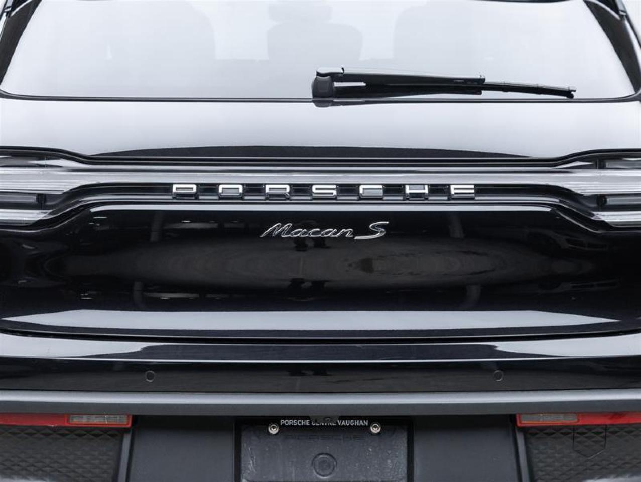2025 Porsche Macan  Photo
