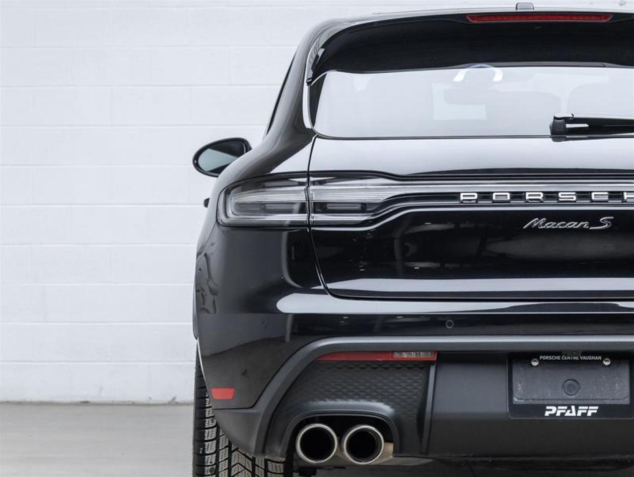 2025 Porsche Macan  Photo