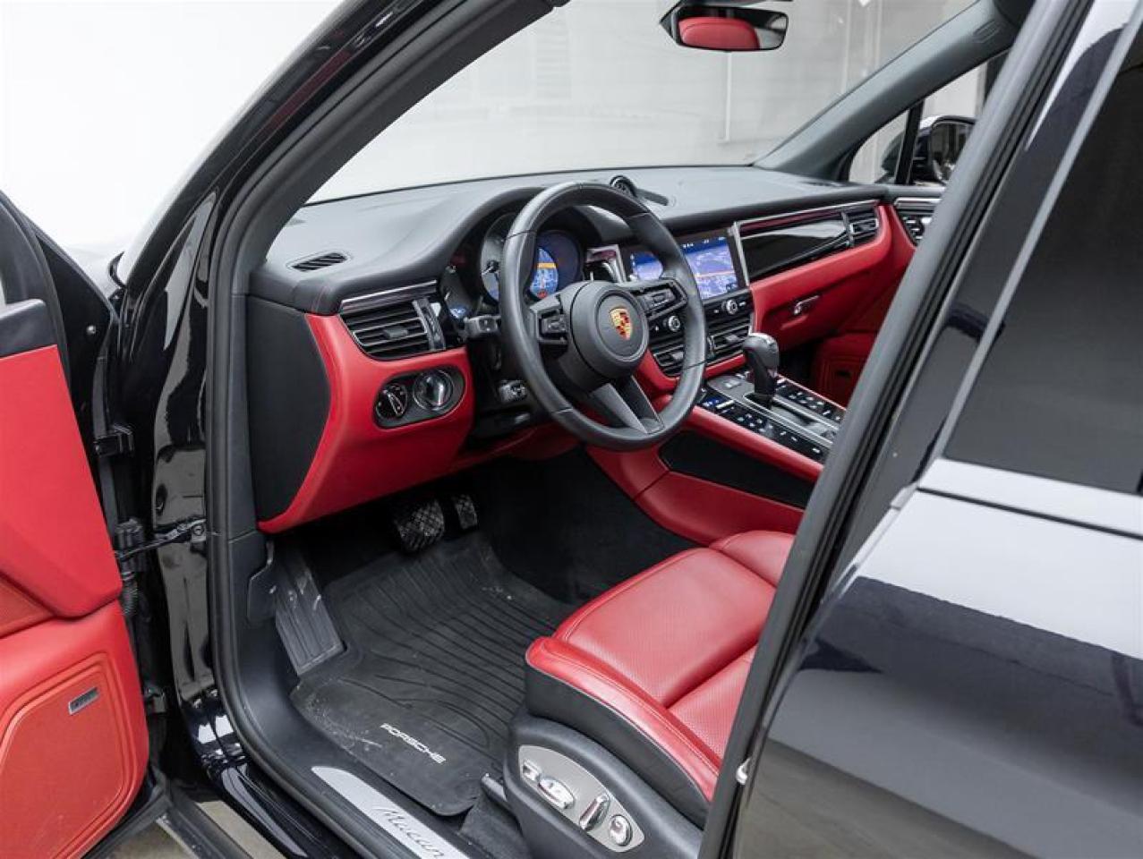 2025 Porsche Macan  Photo