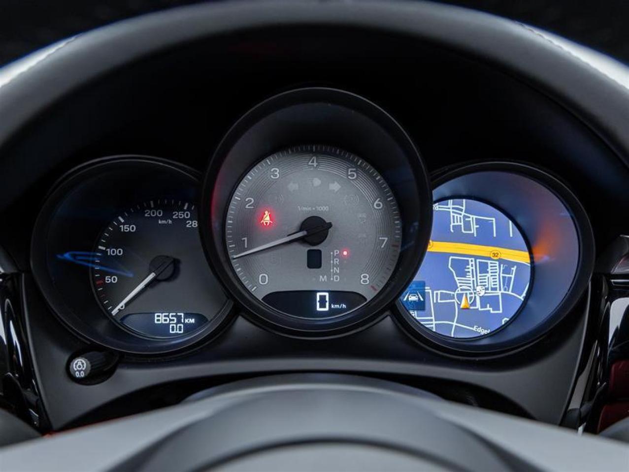 2025 Porsche Macan  Photo