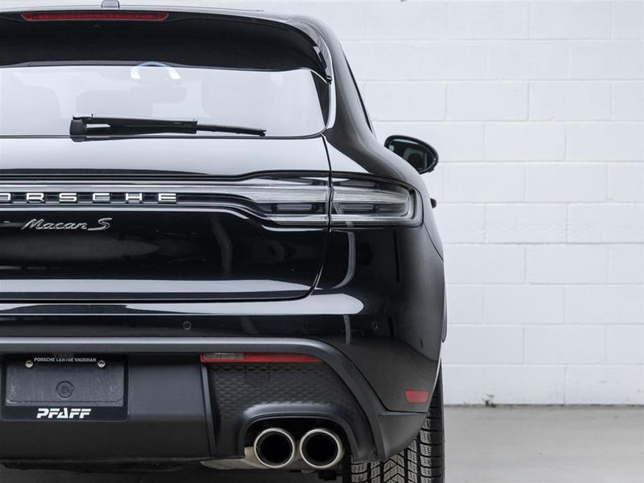 2025 Porsche Macan  Photo