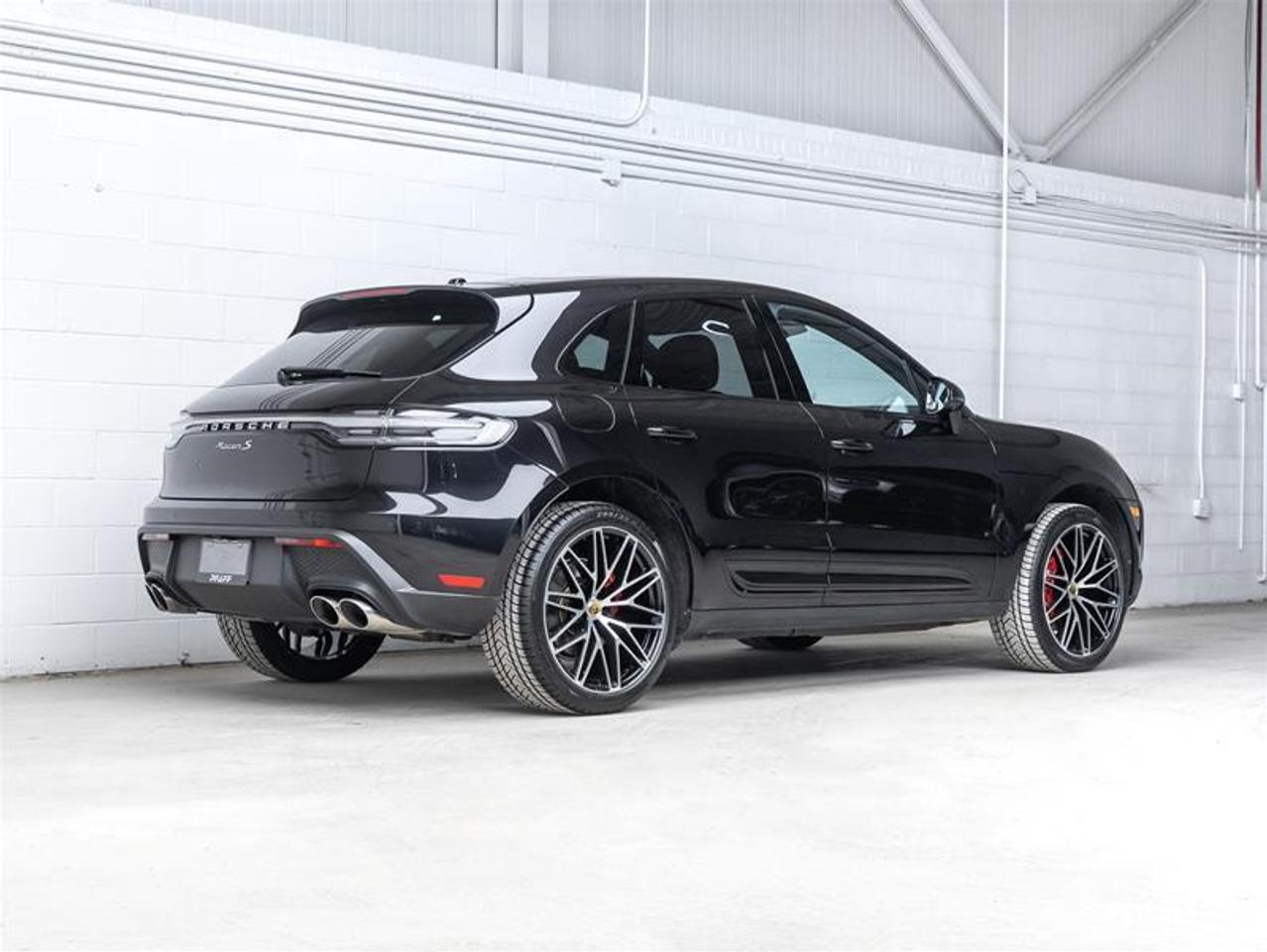 2025 Porsche Macan  Photo
