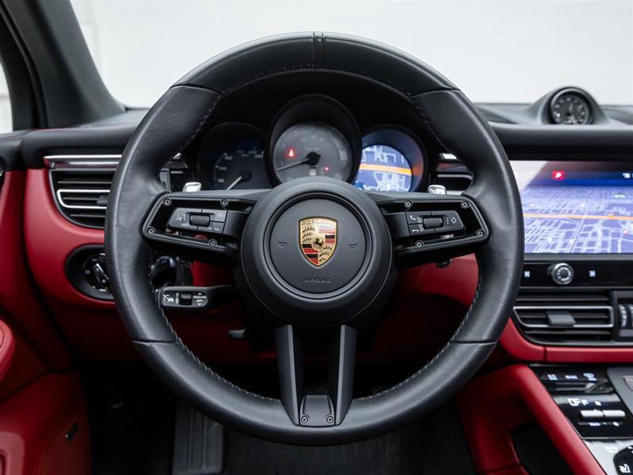 2025 Porsche Macan  Photo