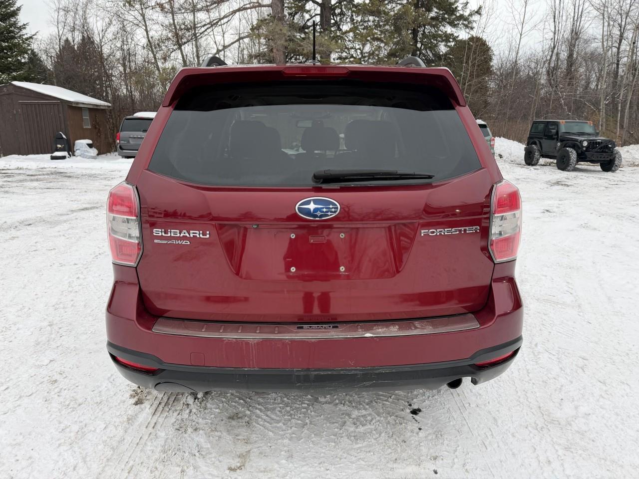 2015 Subaru Forester 2.5i Limited Package w/Technology Pkg Option (CVT) 4dr All-Wheel Drive Photo3