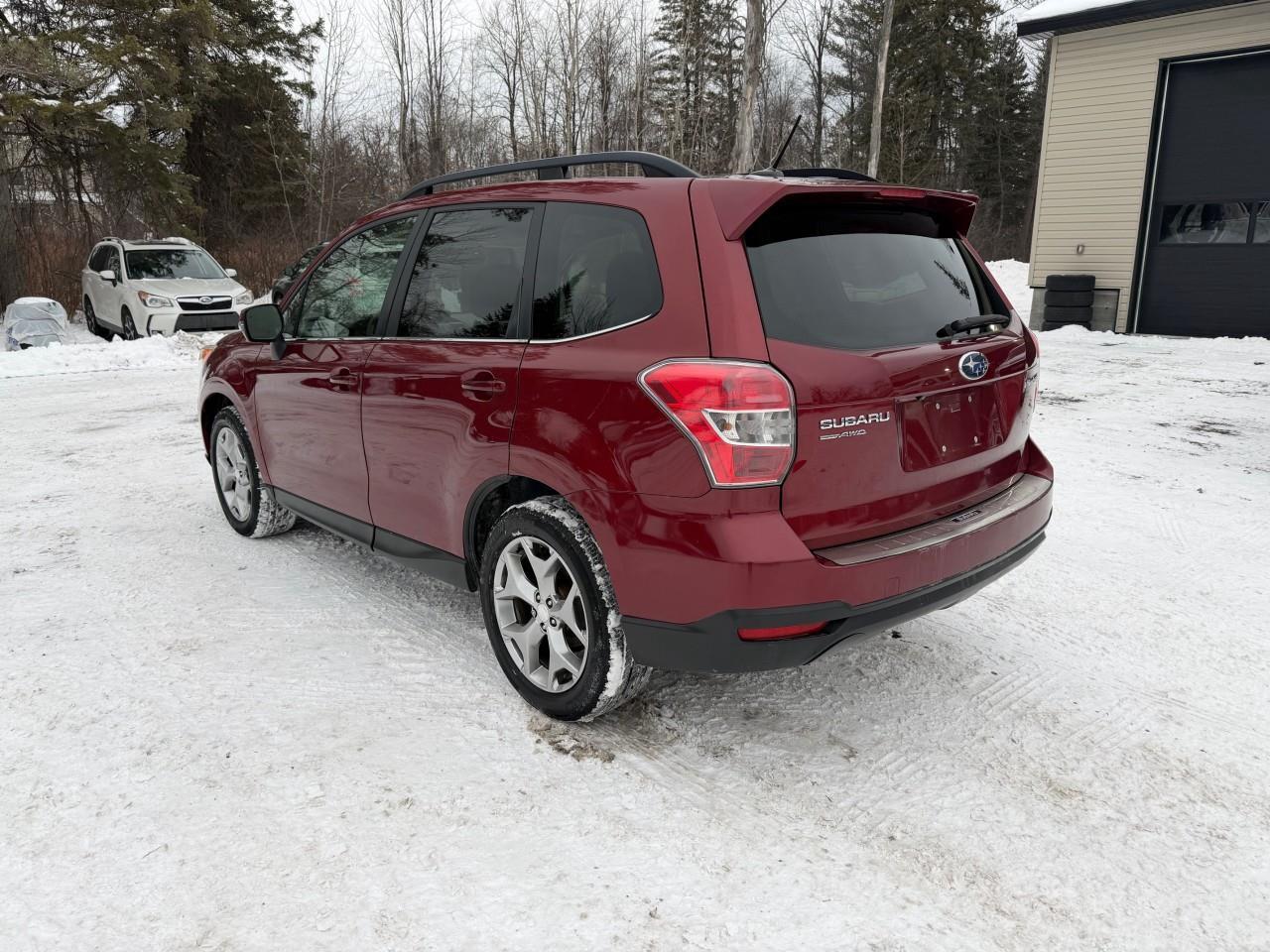 2015 Subaru Forester 2.5i Limited Package w/Technology Pkg Option (CVT) 4dr All-Wheel Drive Photo