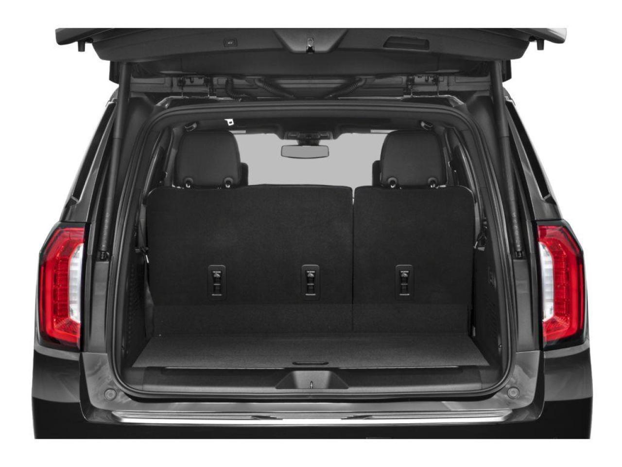 2021 GMC Yukon XL SLT 4X4 Photo4