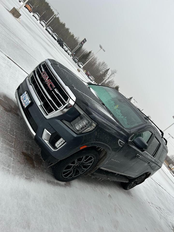 2021 GMC Yukon XL SLT 4X4 Photo