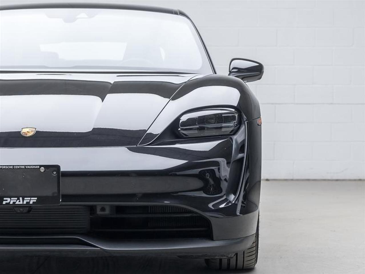 2022 Porsche Taycan  Photo3