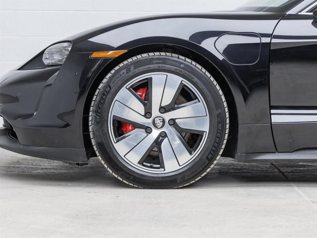 2022 Porsche Taycan  Photo