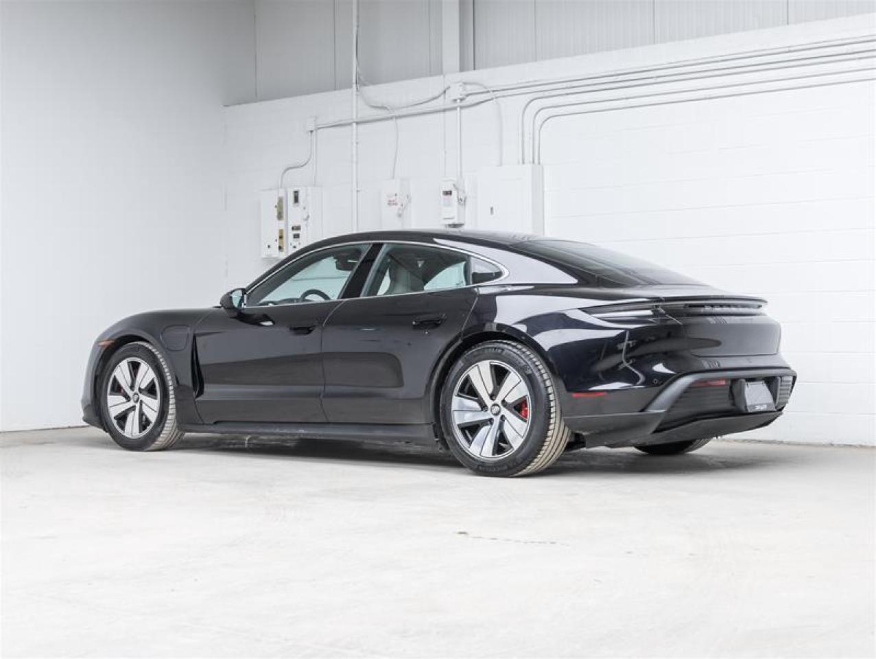 2022 Porsche Taycan  Photo