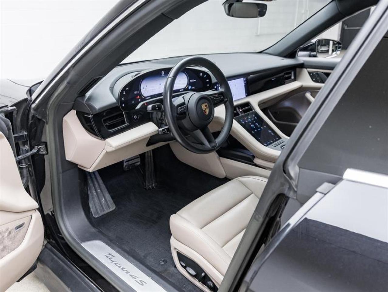 2022 Porsche Taycan  Photo