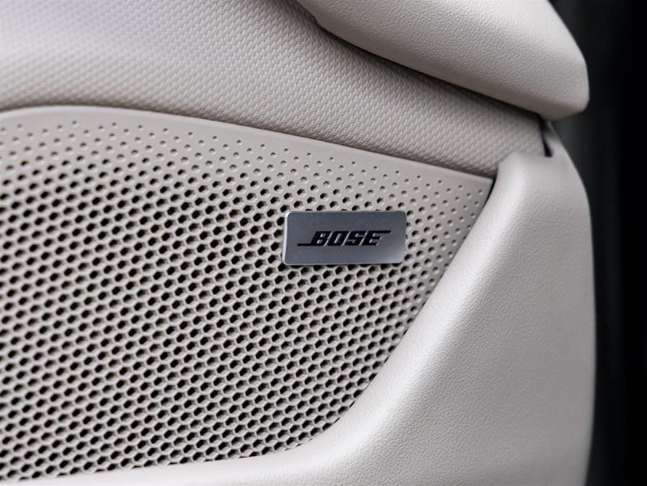 2022 Porsche Taycan  Photo