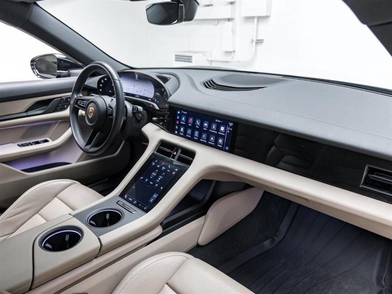 2022 Porsche Taycan  Photo