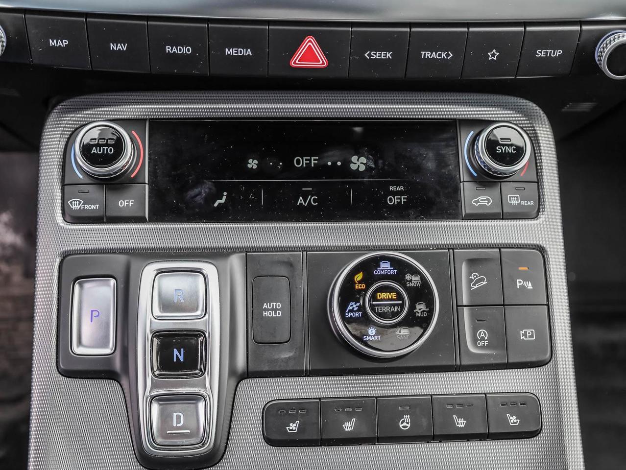 2024 Hyundai PALISADE Ultimate Calligraphy 4dr All-Wheel Drive Photo