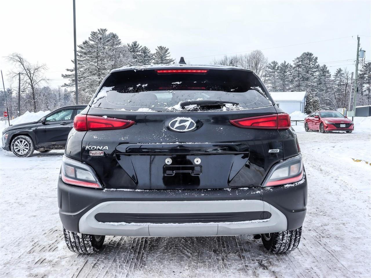 2022 Hyundai KONA 2.0L Preferred Sun & Leather Package 4dr All-Wheel Drive Photo3