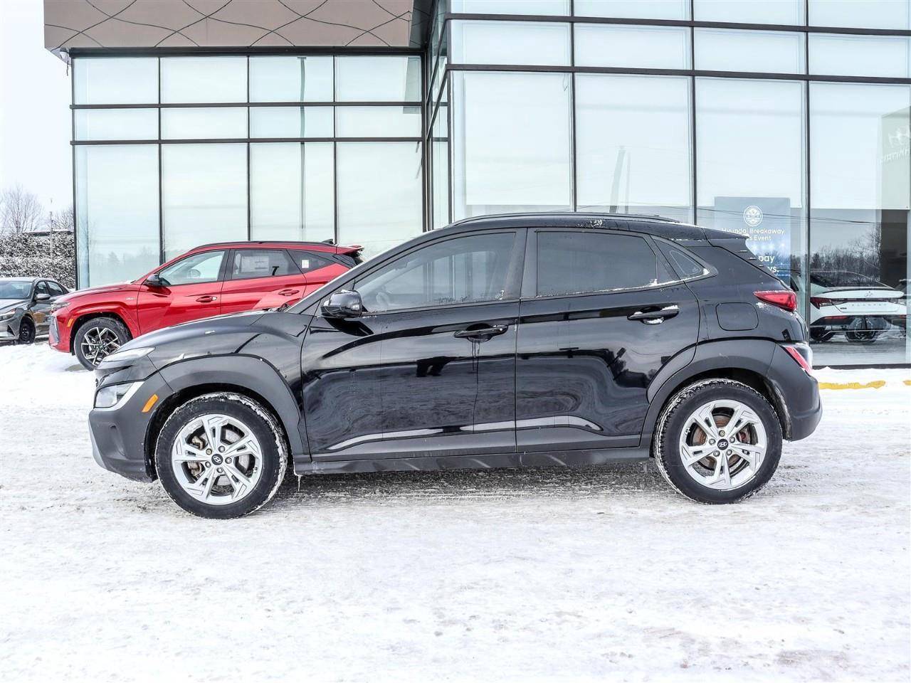 2022 Hyundai KONA 2.0L Preferred Sun & Leather Package 4dr All-Wheel Drive Photo4