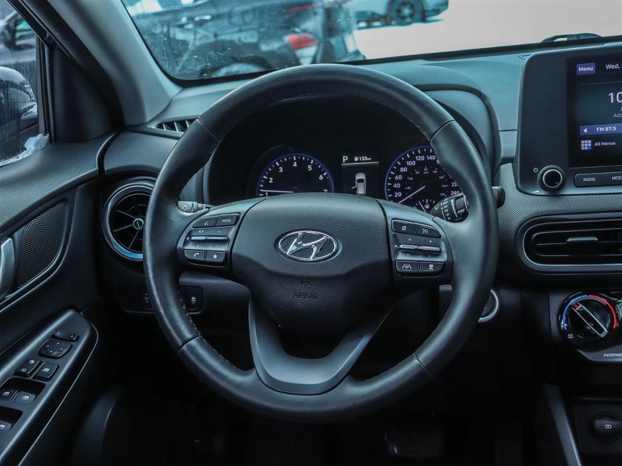 2022 Hyundai KONA 2.0L Preferred Sun & Leather Package 4dr All-Wheel Drive Photo