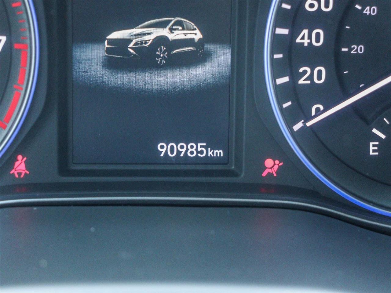 2022 Hyundai KONA 2.0L Preferred Sun & Leather Package 4dr All-Wheel Drive Photo