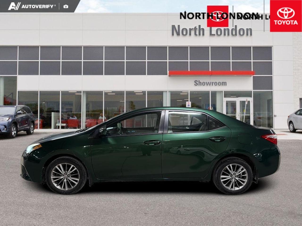 2015 Toyota Corolla LE (CVT) 4dr Sedan Photo