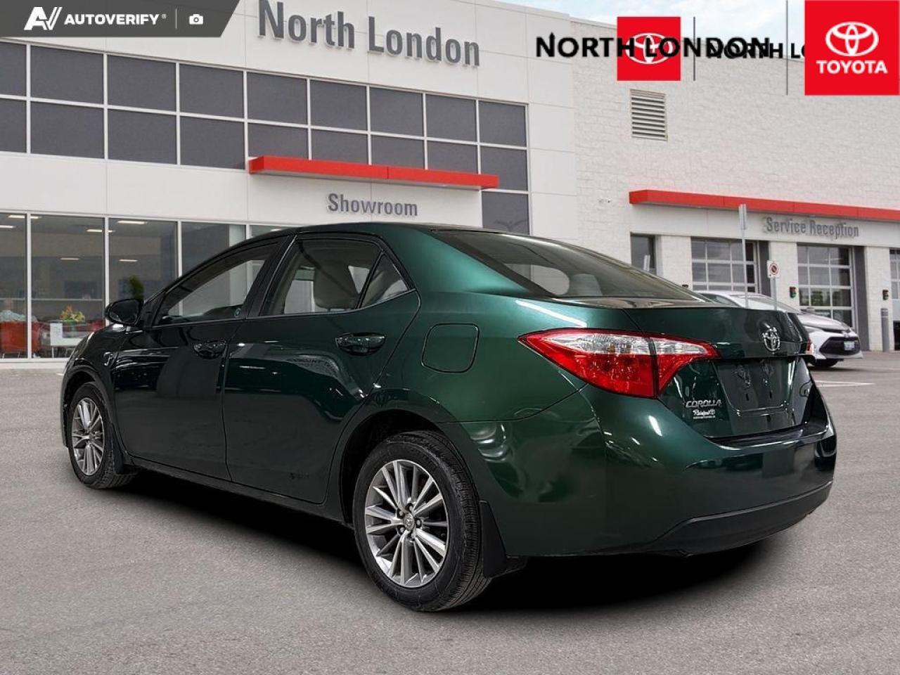 2015 Toyota Corolla LE (CVT) 4dr Sedan Photo