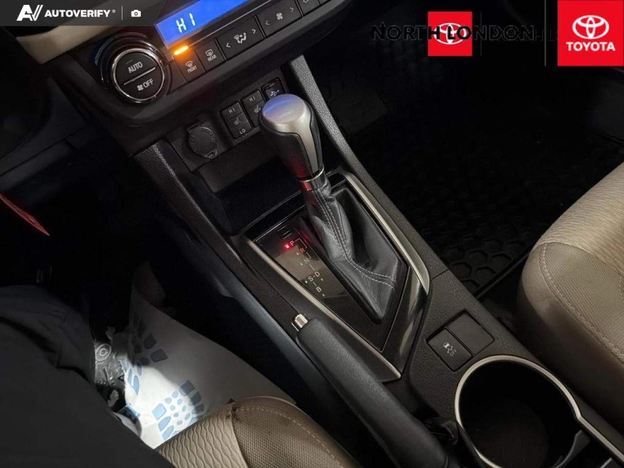 2015 Toyota Corolla LE (CVT) 4dr Sedan Photo