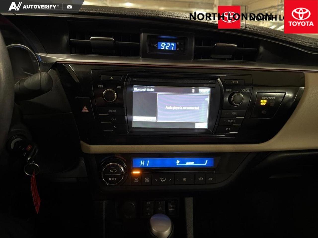 2015 Toyota Corolla LE (CVT) 4dr Sedan Photo