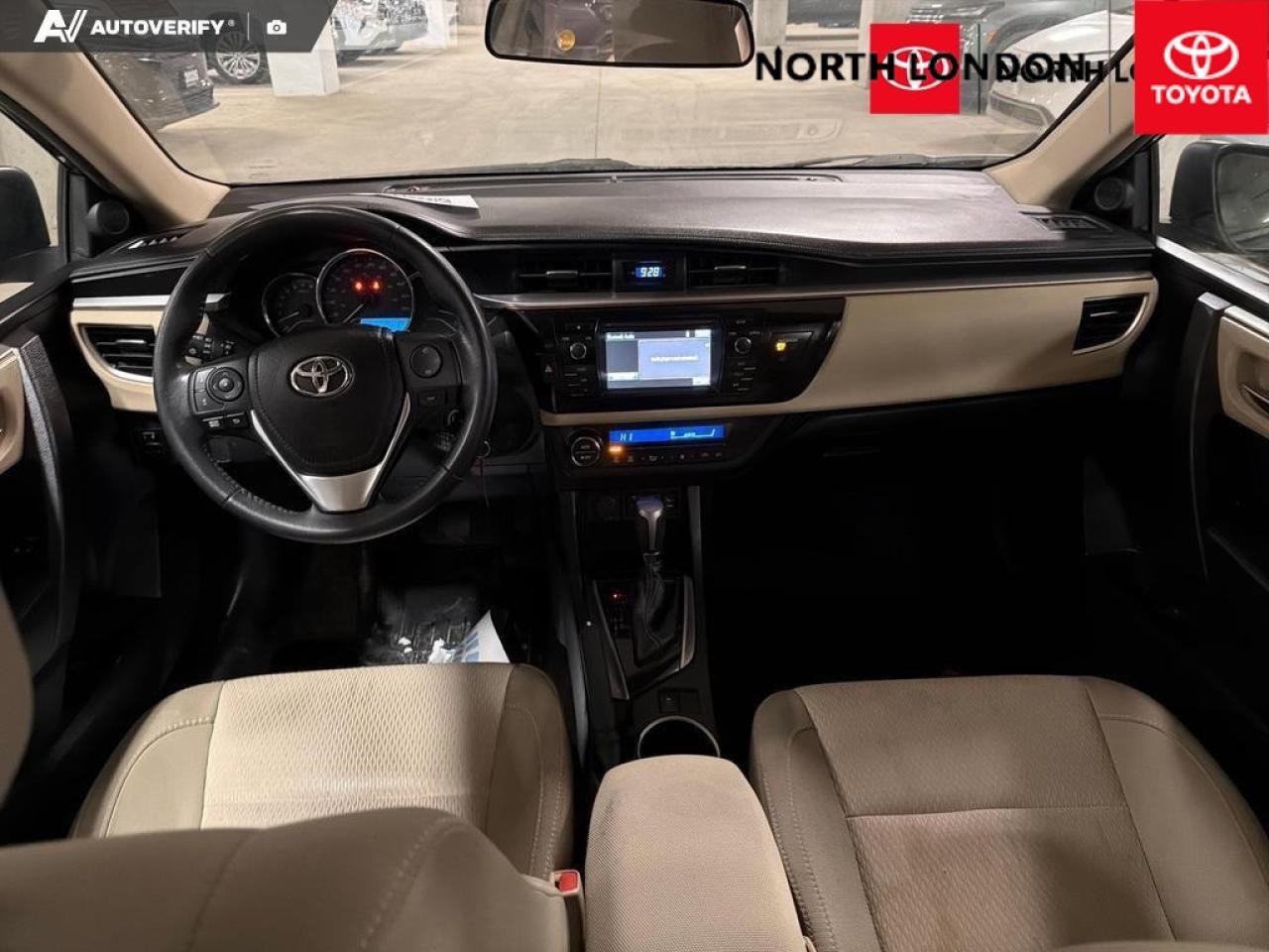 2015 Toyota Corolla LE (CVT) 4dr Sedan Photo