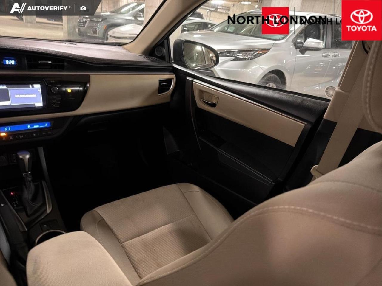 2015 Toyota Corolla LE (CVT) 4dr Sedan Photo